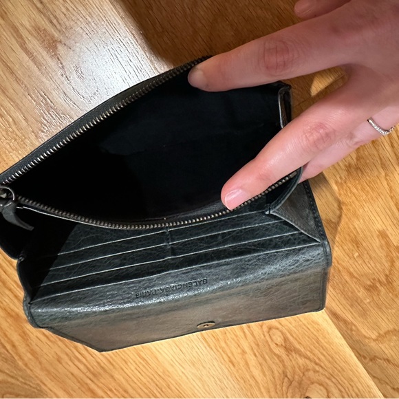 Balanciaga Wallet - Picture 7 of 13
